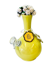 Load image into Gallery viewer, A Phoebe Bud Vase Bong.