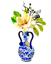 Load image into Gallery viewer, Double Happiness Bud Vase Bong