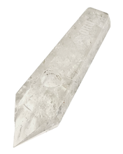 Load image into Gallery viewer, A Diamond Oro Gemstone Pipe.
