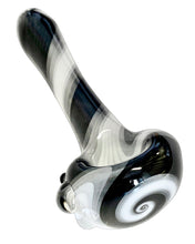 Load image into Gallery viewer, Spiral Swirl Spoon Pipe
